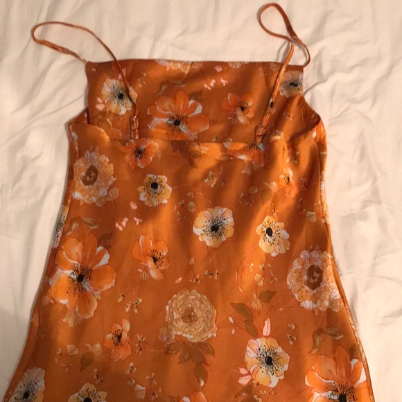 floral silk dress - Picture 3 of 3